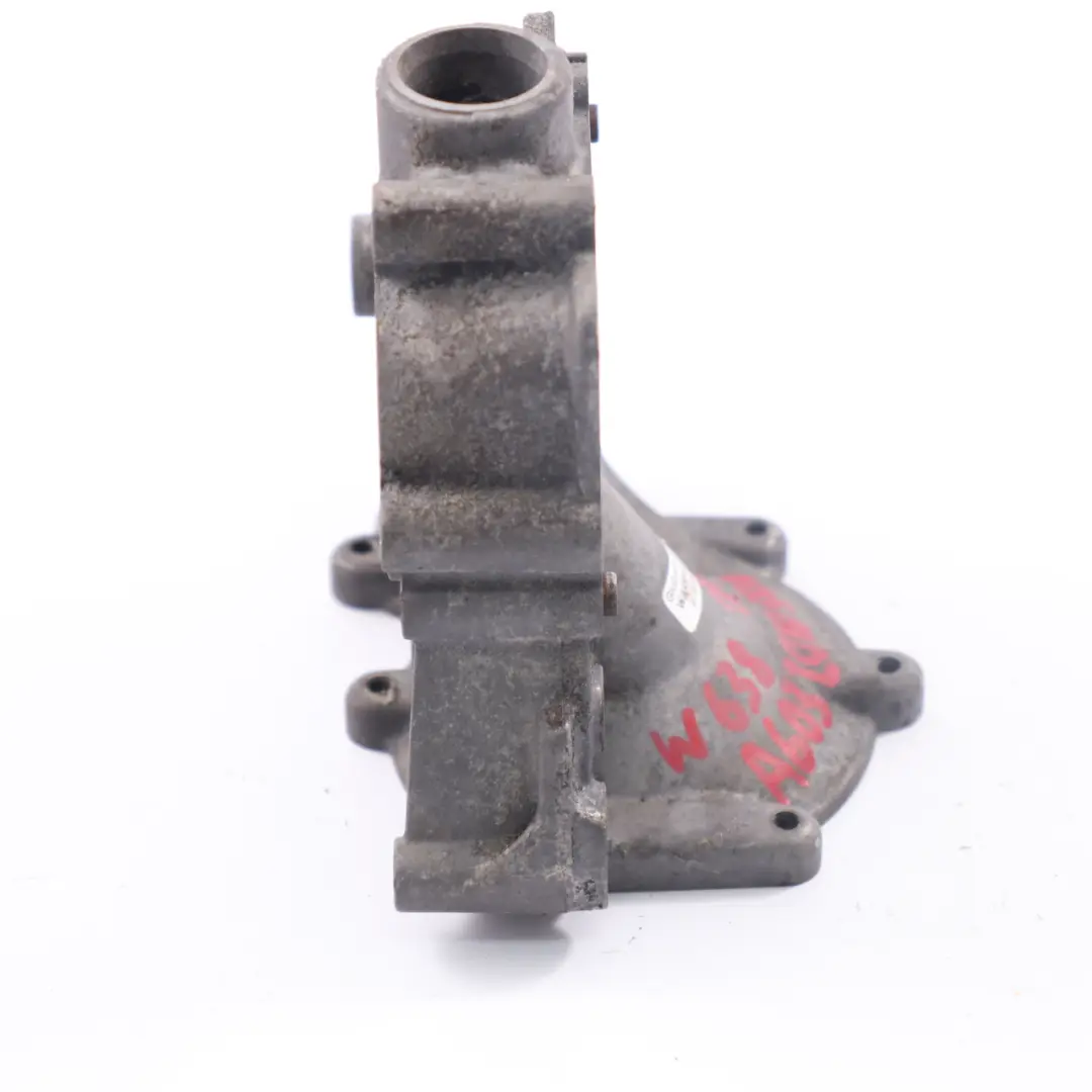 W901 OM601 Wasser Kühlmittelpumpe Gehäuse Halterung für Mercedes mit Teilenummer A6032010101 Mercedes W901 OM601 Wasser Kühlmittelpumpe Gehäuse Halterung - SKU A6032010101 - Teilenummer A6032010101