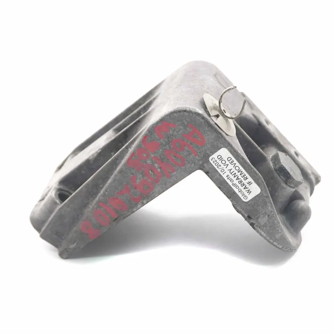 W903 Boîtier de filtre à carburant diesel Support montage pour Mercedes à propos du numéro de pièce A6040920108 Mercedes W903 Boîtier de filtre à carburant diesel Support montage - SKU A6040920108 - Numéro de pièce A6040920108