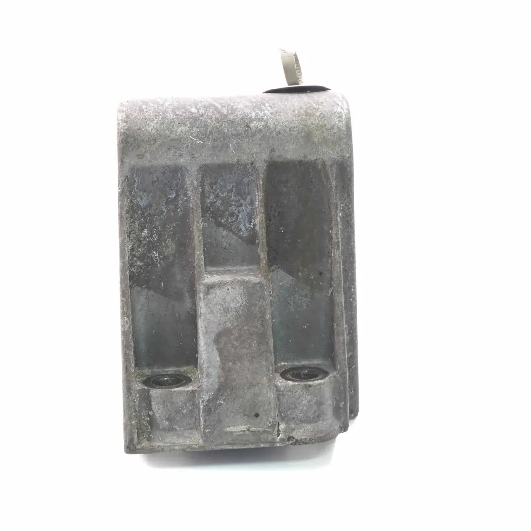 Mercedes W903 Sprinter Carcasa del filtro de combustible diesel Soporte montaje - SKU A6040920108 - Número de pieza A6040920108