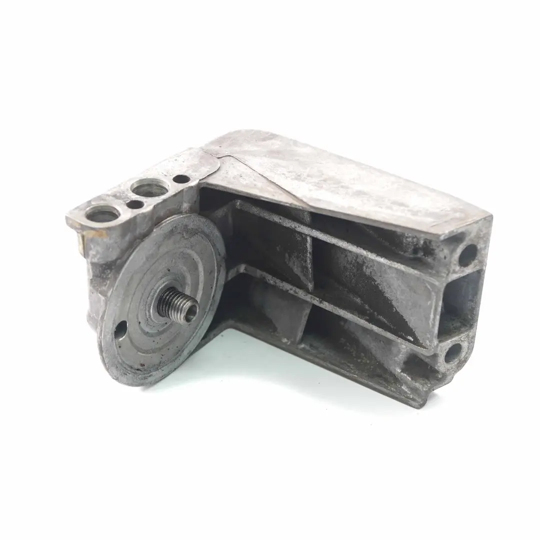 Mercedes W903 Sprinter Carcasa del filtro de combustible diesel Soporte montaje - SKU A6040920108 - Número de pieza A6040920108
