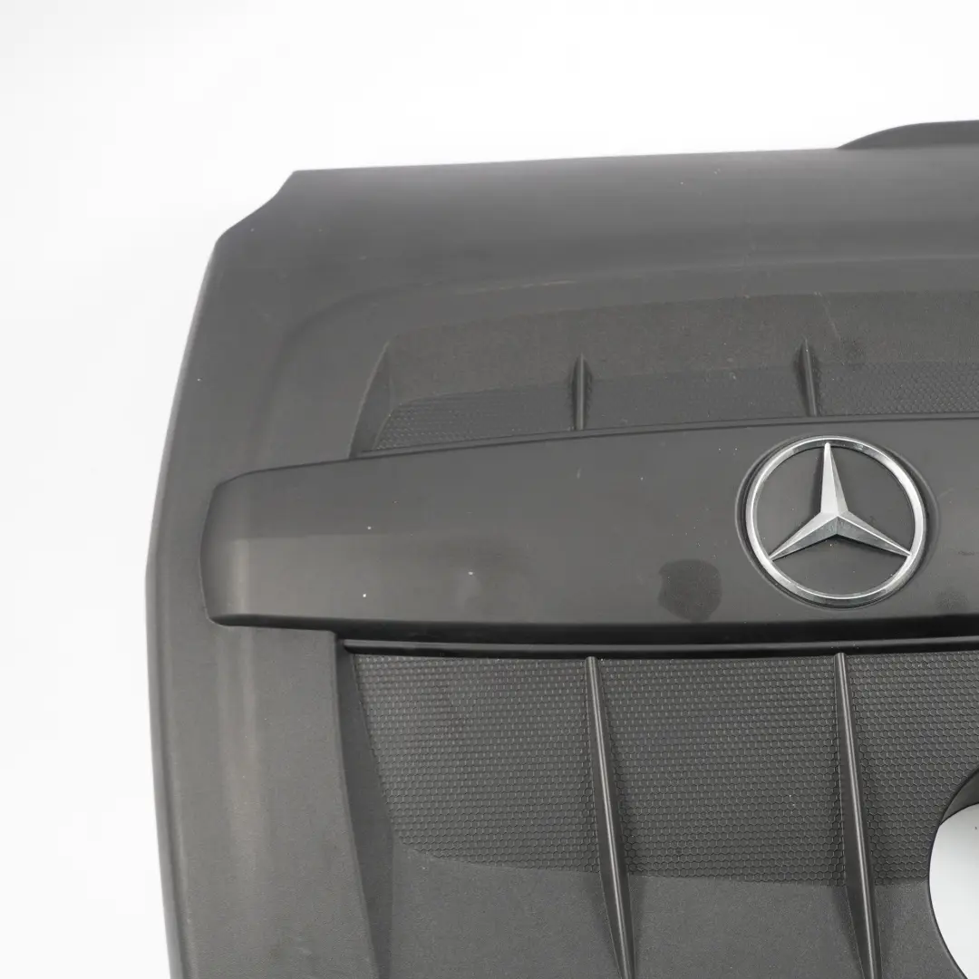 Panneau de protection acoustique du moteur Mercedes W176 W246 C117 OM607 Diesel pour à propos du numéro de pièce A6070100067 Panneau de protection acoustique du moteur Mercedes W176 W246 C117 OM607 Diesel - SKU A6070100067 - Numéro de pièce A6070100067