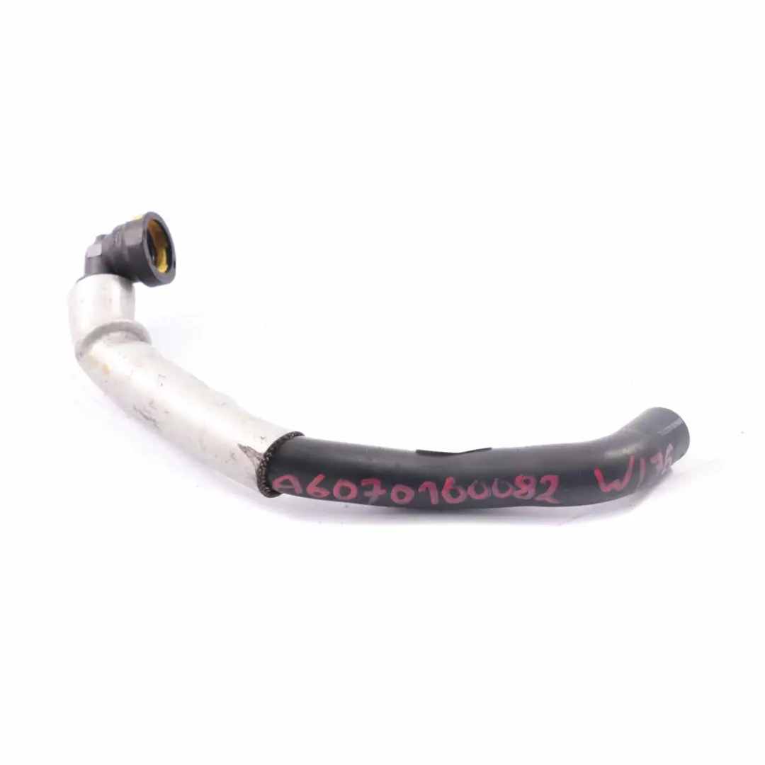 OM607 Tubo Linea Di Sfiato Cilindri per Mercedes W176 W246 con numero di parte A6070100082 Mercedes W176 W246 OM607 Tubo Linea Di Sfiato Cilindri - SKU A6070100082 - Numero di parte A6070100082