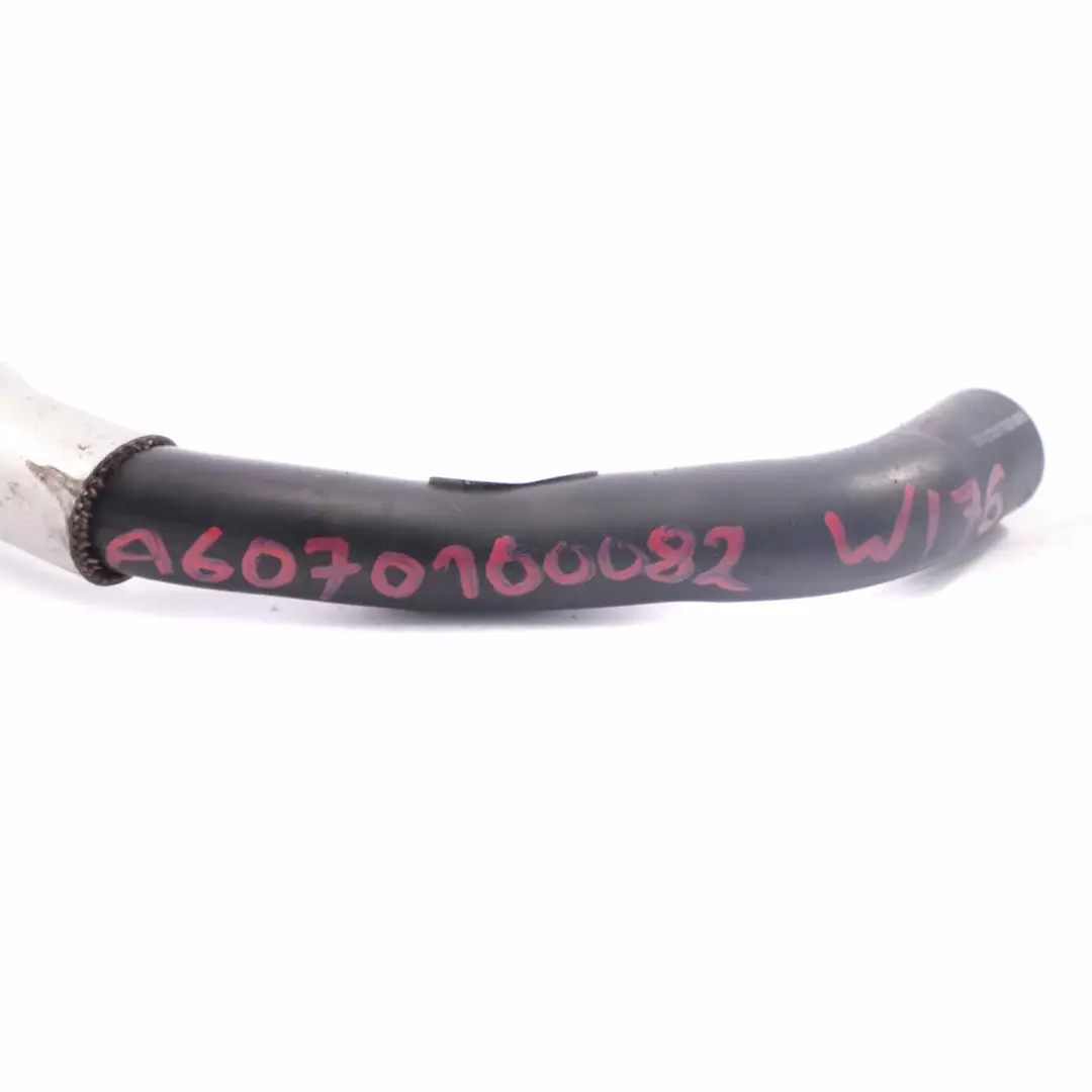 OM607 Tubo Linea Di Sfiato Cilindri per Mercedes W176 W246 con numero di parte A6070100082 Mercedes W176 W246 OM607 Tubo Linea Di Sfiato Cilindri - SKU A6070100082 - Numero di parte A6070100082