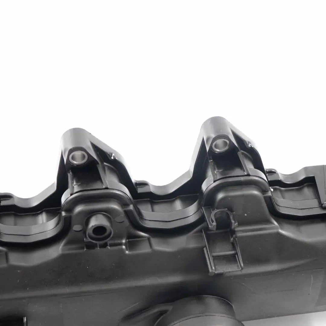  Couvercle de moteur Mercedes W176 W246 OM607 Culasse - SKU A6070100300 - Numéro de pièce A6070100300
