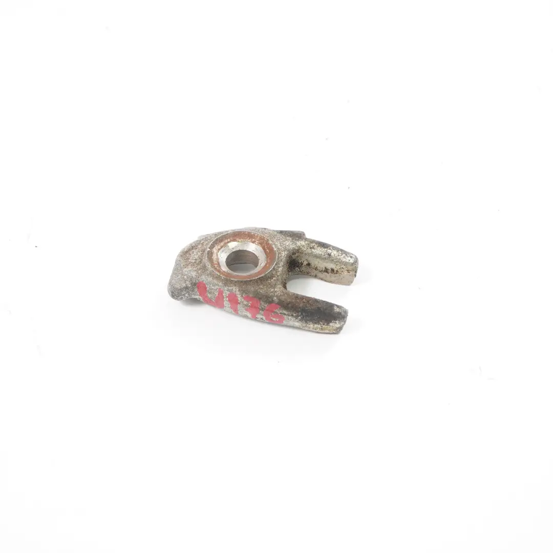 Mercedes W176 W246 OM607 Support d'injecteur - SKU A6070160100 - Numéro de pièce A6070160100