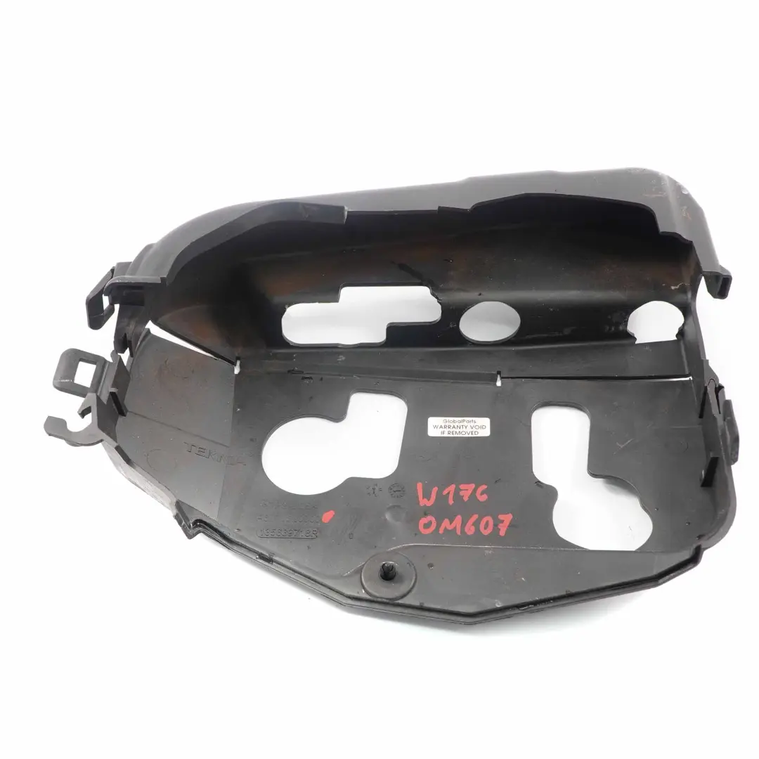 Couvre Moteur Acoustique Mercedes W176 W246 OM607 pour à propos du numéro de pièce A6070520000 Couvre Moteur Acoustique Mercedes W176 W246 OM607 - SKU A6070520000 - Numéro de pièce A6070520000