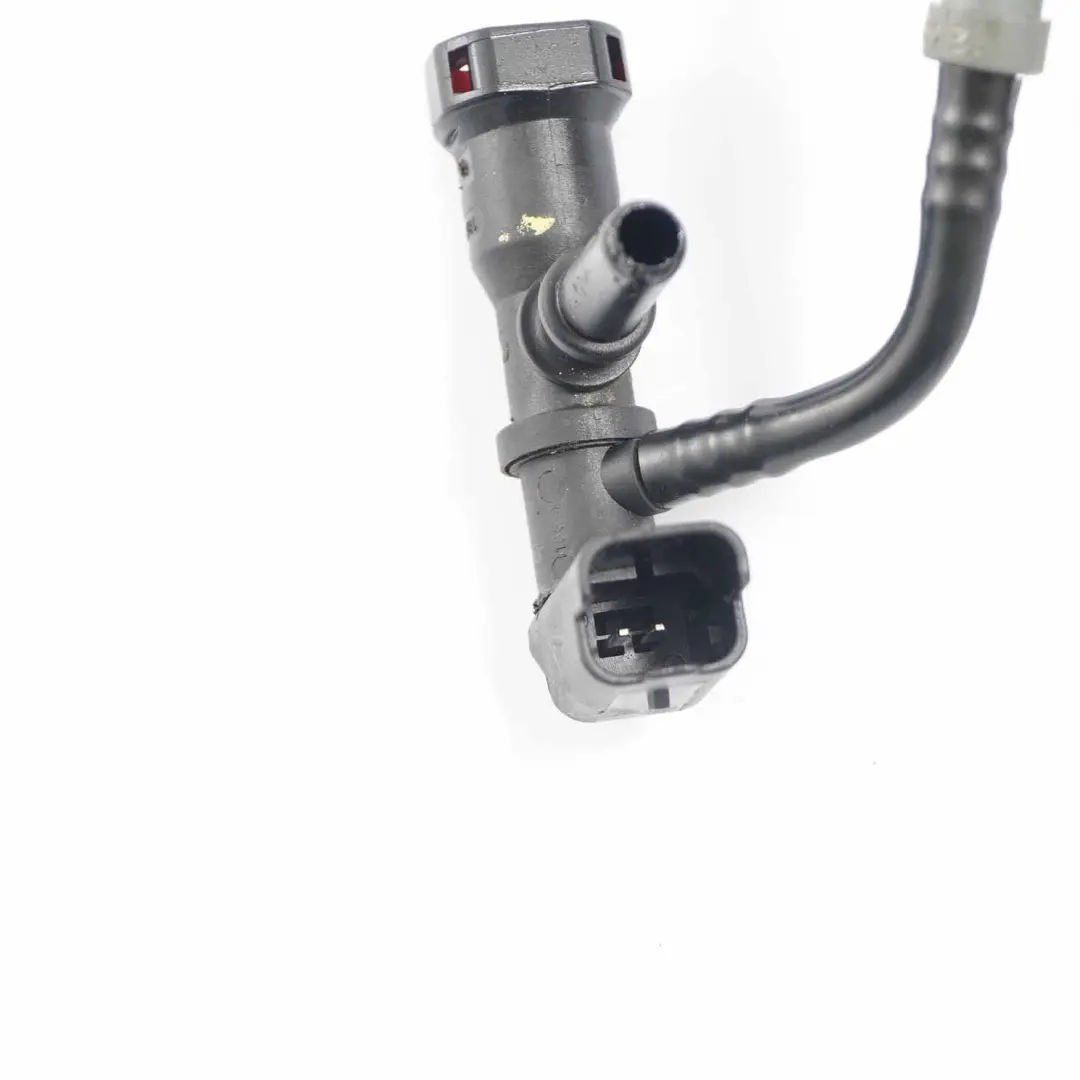  Tuyau de carburant Mercedes W176 OM607 Tuyau de retour Injecteur - SKU A6070700332 - Numéro de pièce A6070700332