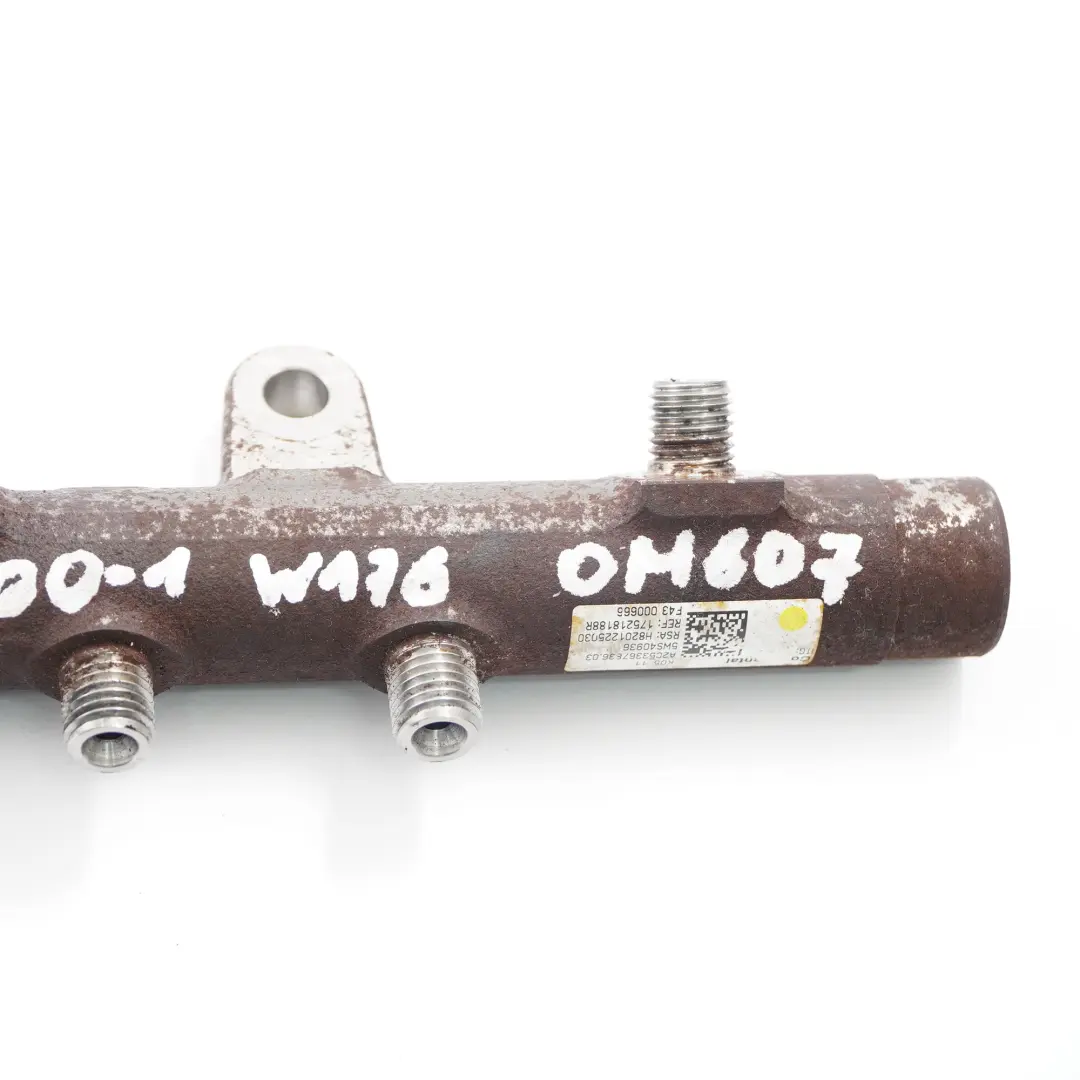 Mercedes W176 W246 OM607 Rail Combustible Alta Presión Inyección H8201225030 - SKU A6070700400-1 - Número de pieza A6070700400