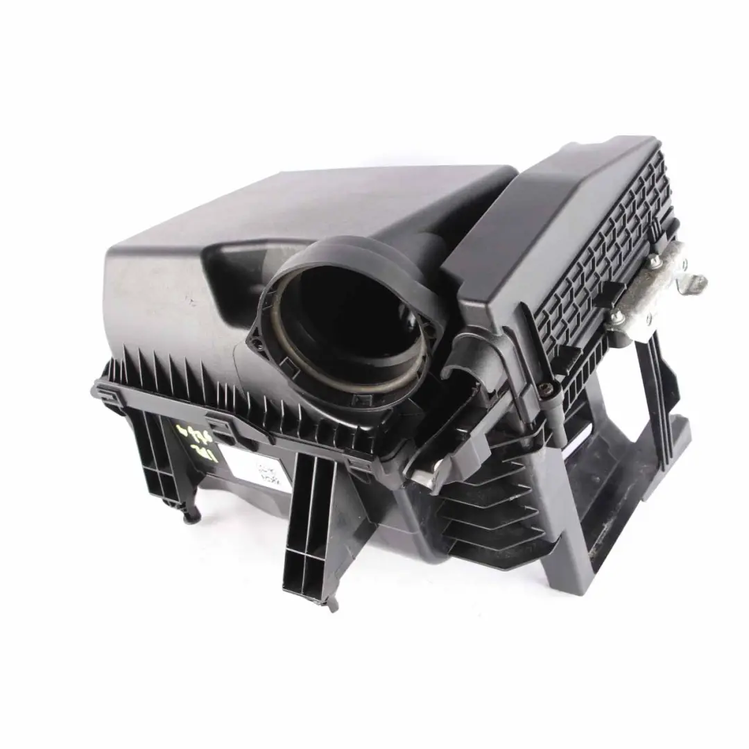 Filter Box Mercedes W176 W246 OM607 Air Silencer Housing Diesel to Air with Part number A6070900101 Air Filter Box Mercedes W176 W246 OM607 Air Silencer Housing Diesel - SKU A6070900101 - Part number A6070900101