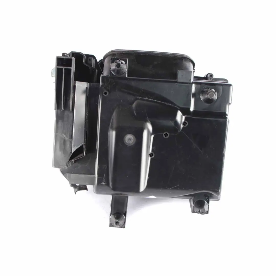 Filter Box Mercedes W176 W246 OM607 Air Silencer Housing Diesel to Air with Part number A6070900101 Air Filter Box Mercedes W176 W246 OM607 Air Silencer Housing Diesel - SKU A6070900101 - Part number A6070900101