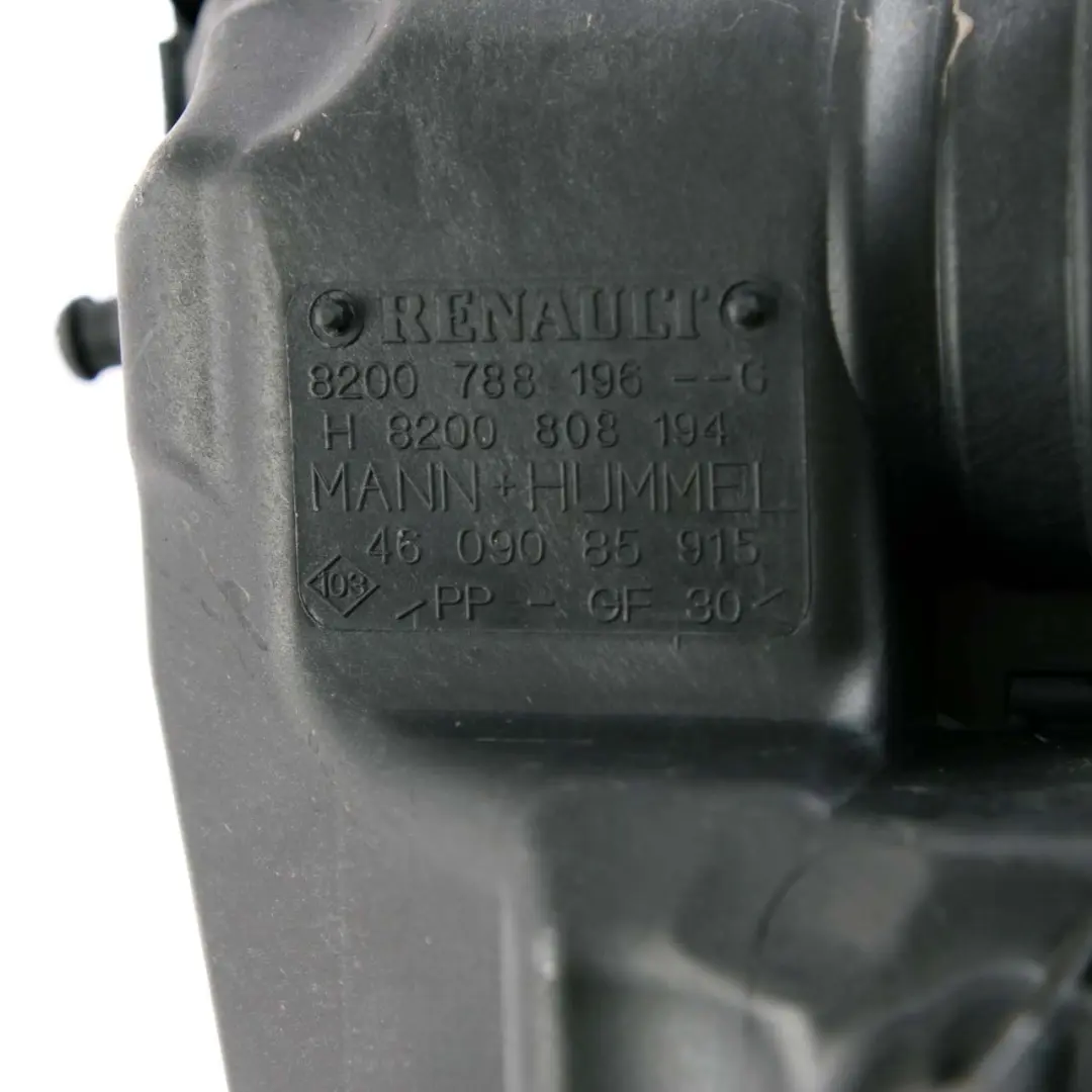 OM607 Boîtier Filtrer Silencieux 8200788196 pour Mercedes W415 Citan Diesel à propos du numéro de pièce A6070900201 Mercedes W415 Citan Diesel OM607 Boîtier Filtrer Silencieux 8200788196 - SKU A6070900201 - Numéro de pièce A6070900201