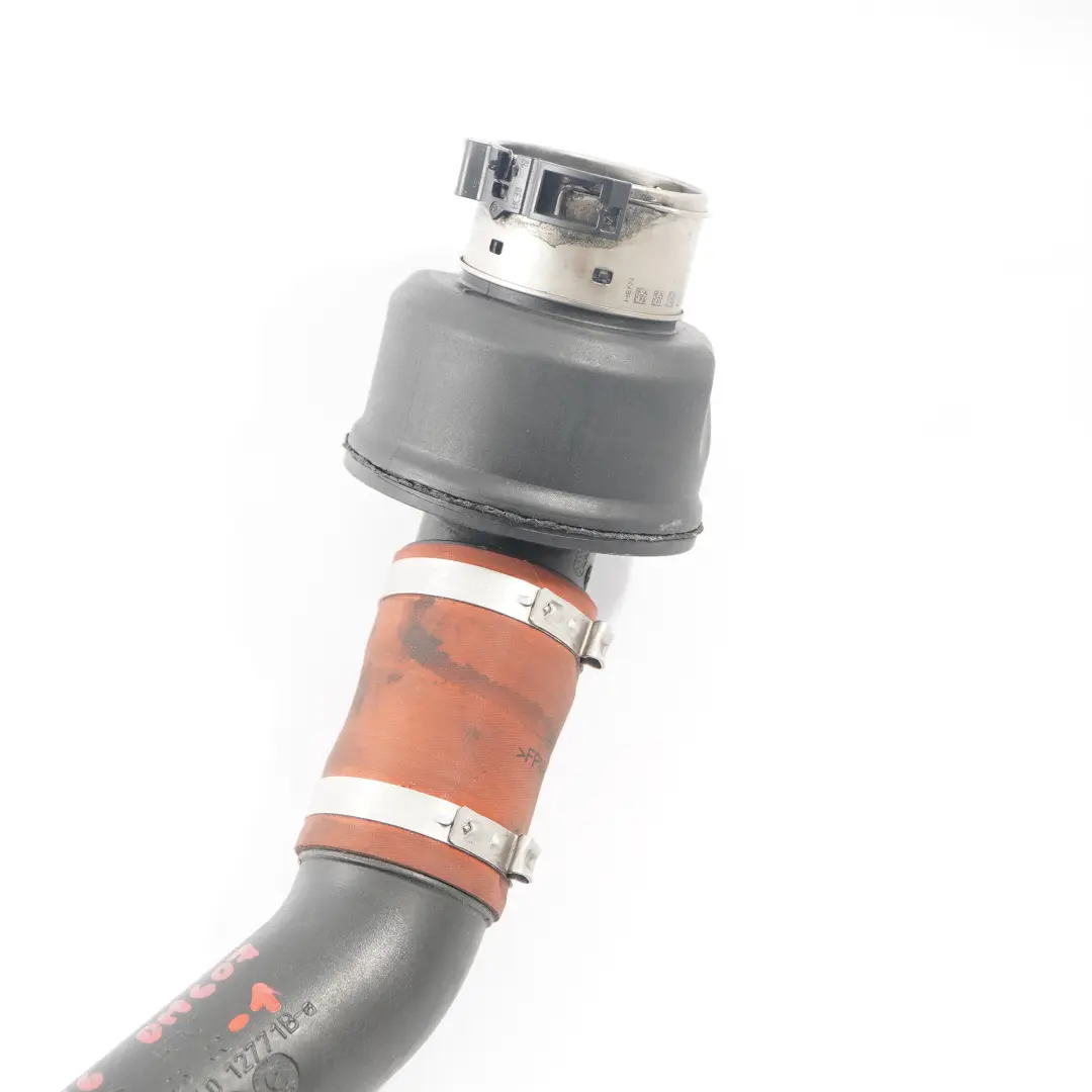 OM607 Ladeluftkühler Schlauch Rechts für Mercedes W176 W246 mit Teilenummer A6070900300 Mercedes W176 W246 OM607 Ladeluftkühler Schlauch Rechts - SKU A6070900300-1 - Teilenummer A6070900300