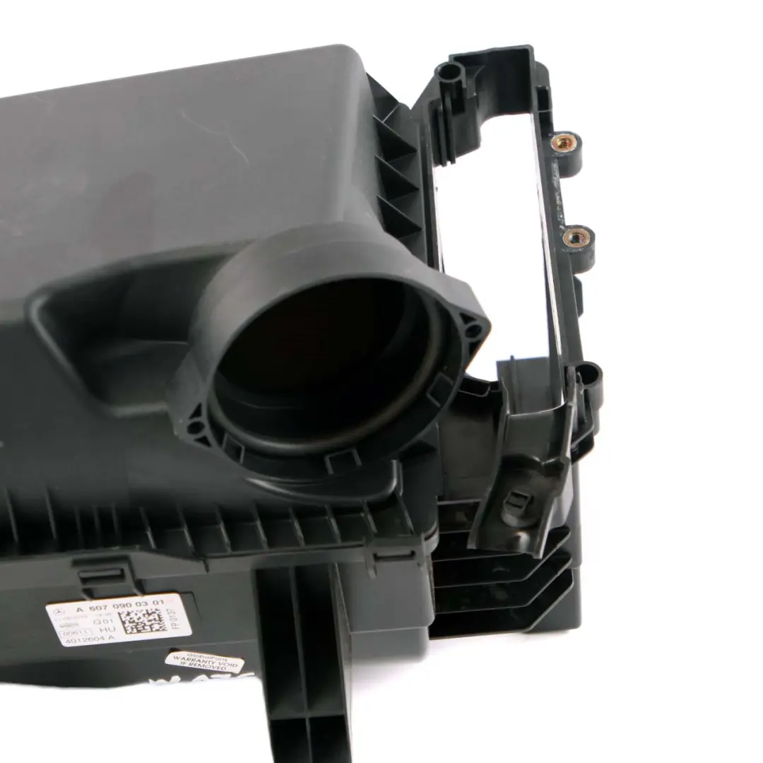 Filtro de aire OM607 Caja Silenciador Carcasa para Mercedes W176 con número de pieza A6070900301 Mercedes W176 Filtro de aire OM607 Caja Silenciador Carcasa - SKU A6070900301 - Número de pieza A6070900301