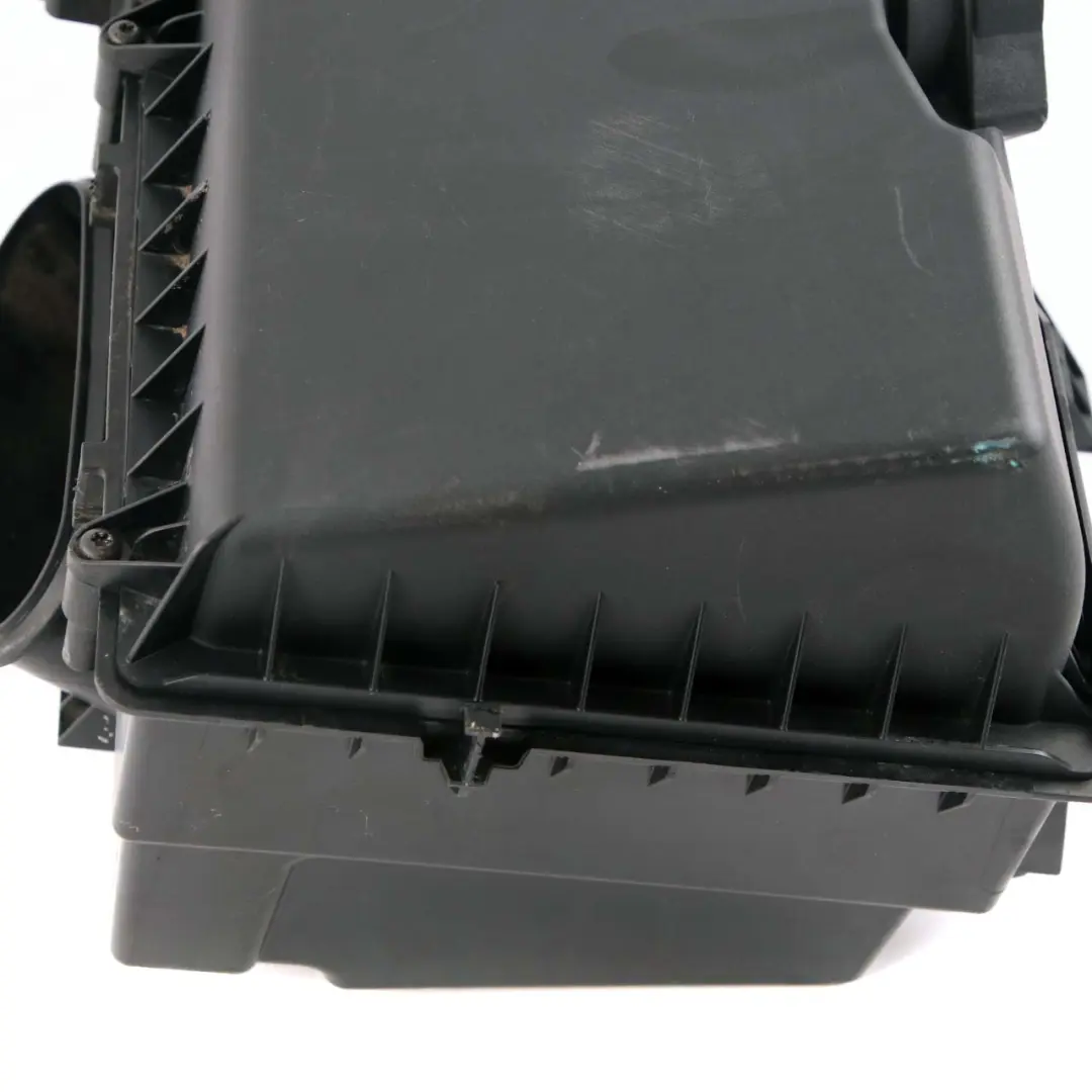 Mercedes W176 Filtro de aire OM607 Caja Silenciador Carcasa - SKU A6070900301 - Número de pieza A6070900301