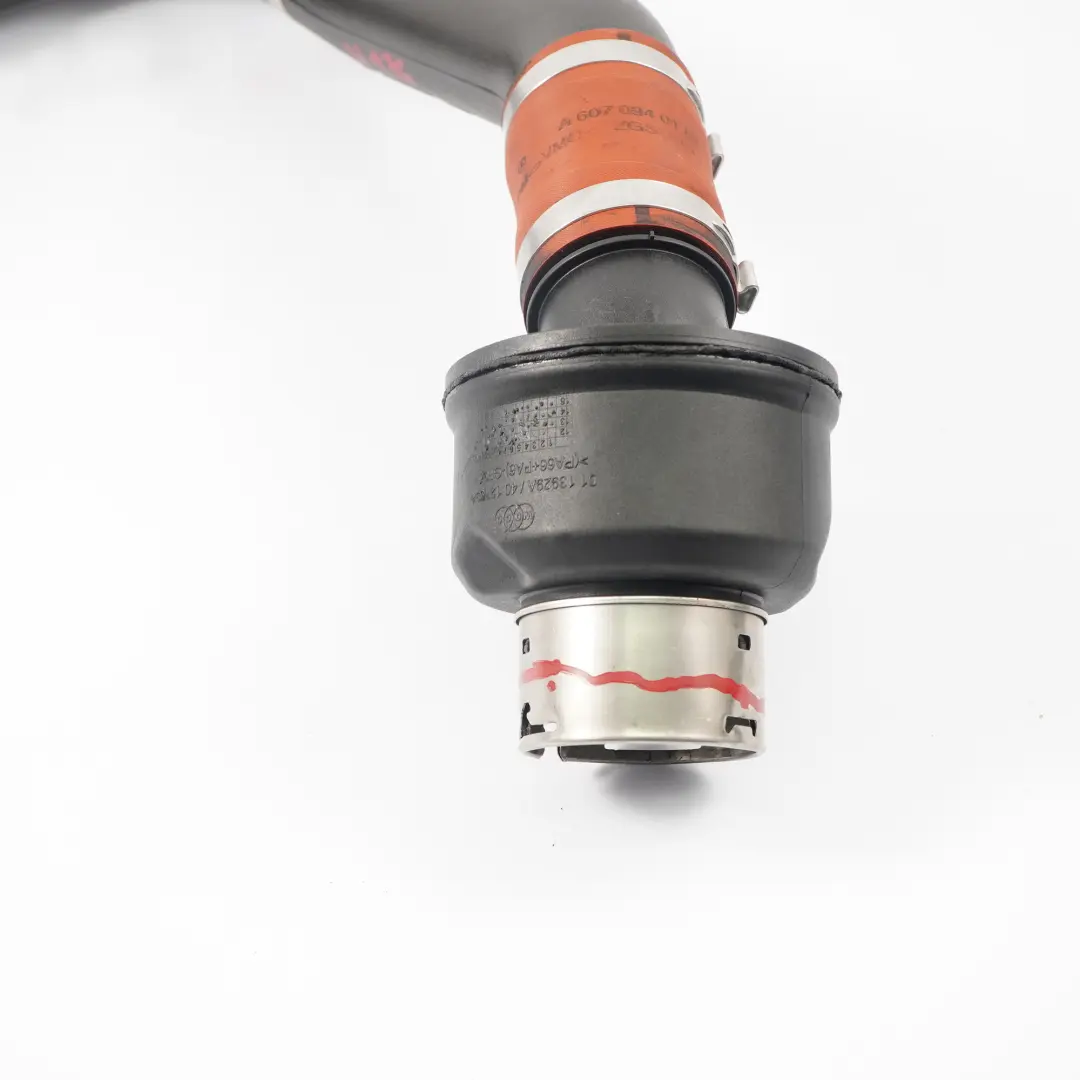 Tubo Intercooler Mercedes W176 W246 OM607 Diesel Tubo admisión aire para con número de pieza A6070900342 Tubo Intercooler Mercedes W176 W246 OM607 Diesel Tubo admisión aire - SKU A6070900342 - Número de pieza A6070900342