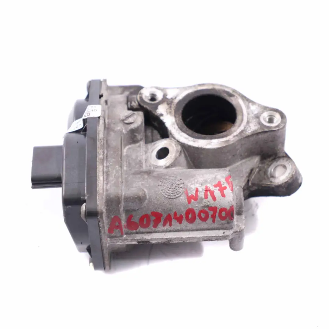 OM607 Diesel Válvula EGR Recirculación gases escape para Mercedes W176 con número de pieza A6071400700 Mercedes W176 OM607 Diesel Válvula EGR Recirculación gases escape - SKU A6071400700 - Número de pieza A6071400700