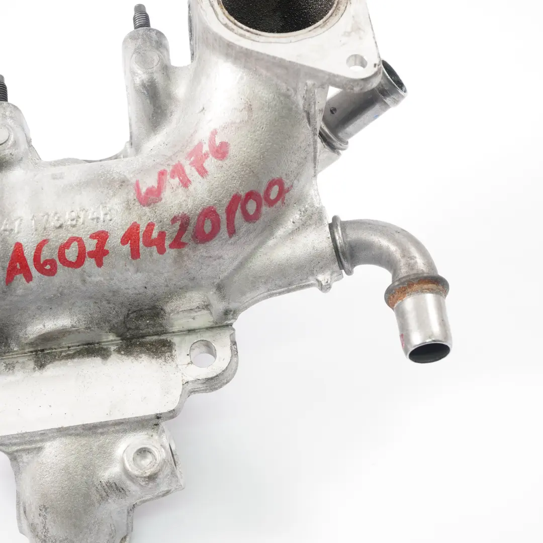 OM607 Diesel AGR Ladeluft Umschaltklappe Rohr für Mercedes W176 W246 mit Teilenummer A6071420100 Mercedes W176 W246 OM607 Diesel AGR Ladeluft Umschaltklappe Rohr - SKU A6071420100 - Teilenummer A6071420100