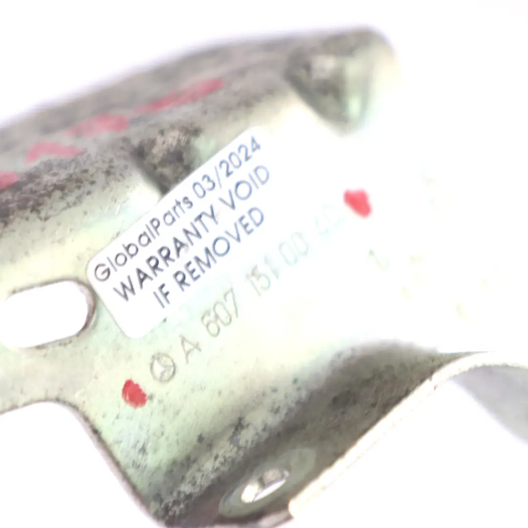 Soporte Mercedes W176 OM607 Cubierta superior del motor Soporte para con número de pieza A6071510040 Soporte Mercedes W176 OM607 Cubierta superior del motor Soporte - SKU A6071510040 - Número de pieza A6071510040