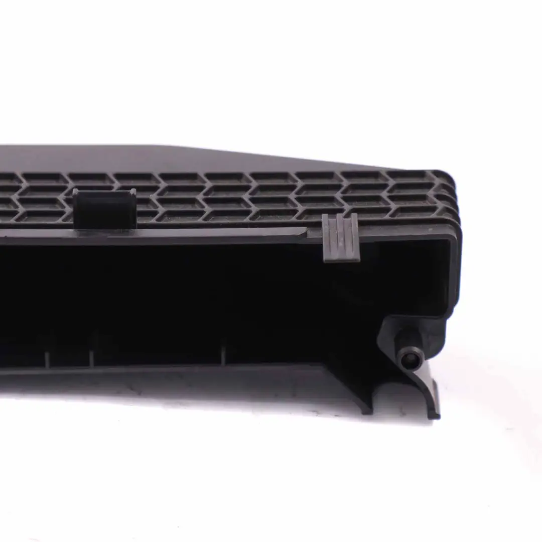 Boîte de Filtre à Air Silencieux Cache Silencieux pour Mercedes W176 W246 à propos du numéro de pièce A6071530275 Mercedes W176 W246 Boîte de Filtre à Air Silencieux Cache Silencieux - SKU A6071530275 - Numéro de pièce A6071530275