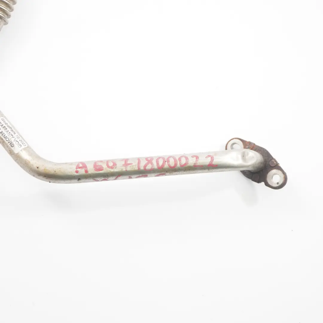 Tubo aceite Mercedes W176 W246 OM607 Manguera de turbocompresor para con número de pieza A6071800022 Tubo aceite Mercedes W176 W246 OM607 Manguera de turbocompresor - SKU A6071800022 - Número de pieza A6071800022