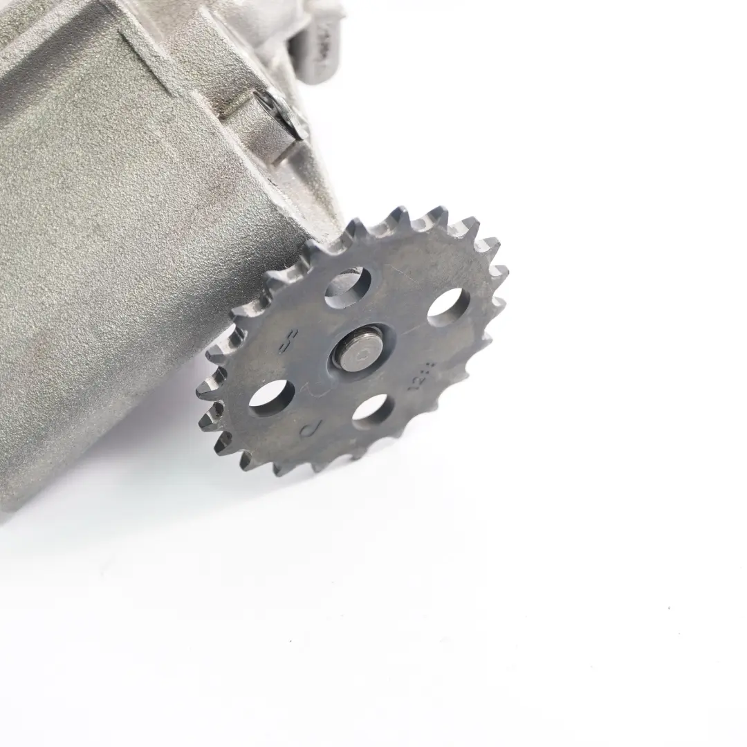 Pompa olio motore OM607 Unità lubrificazione per Mercedes W176 W246 con numero di parte A6071800301 Mercedes W176 W246 Pompa olio motore OM607 Unità lubrificazione - SKU A6071800301 - Numero di parte A6071800301