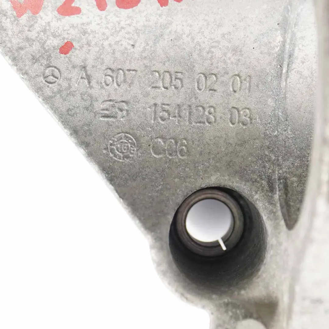  Soporte Motor Mercedes W176 W246 Trasero Estribo Derecho OM607 Diesel - SKU A6072050201 - Número de pieza A6072050201