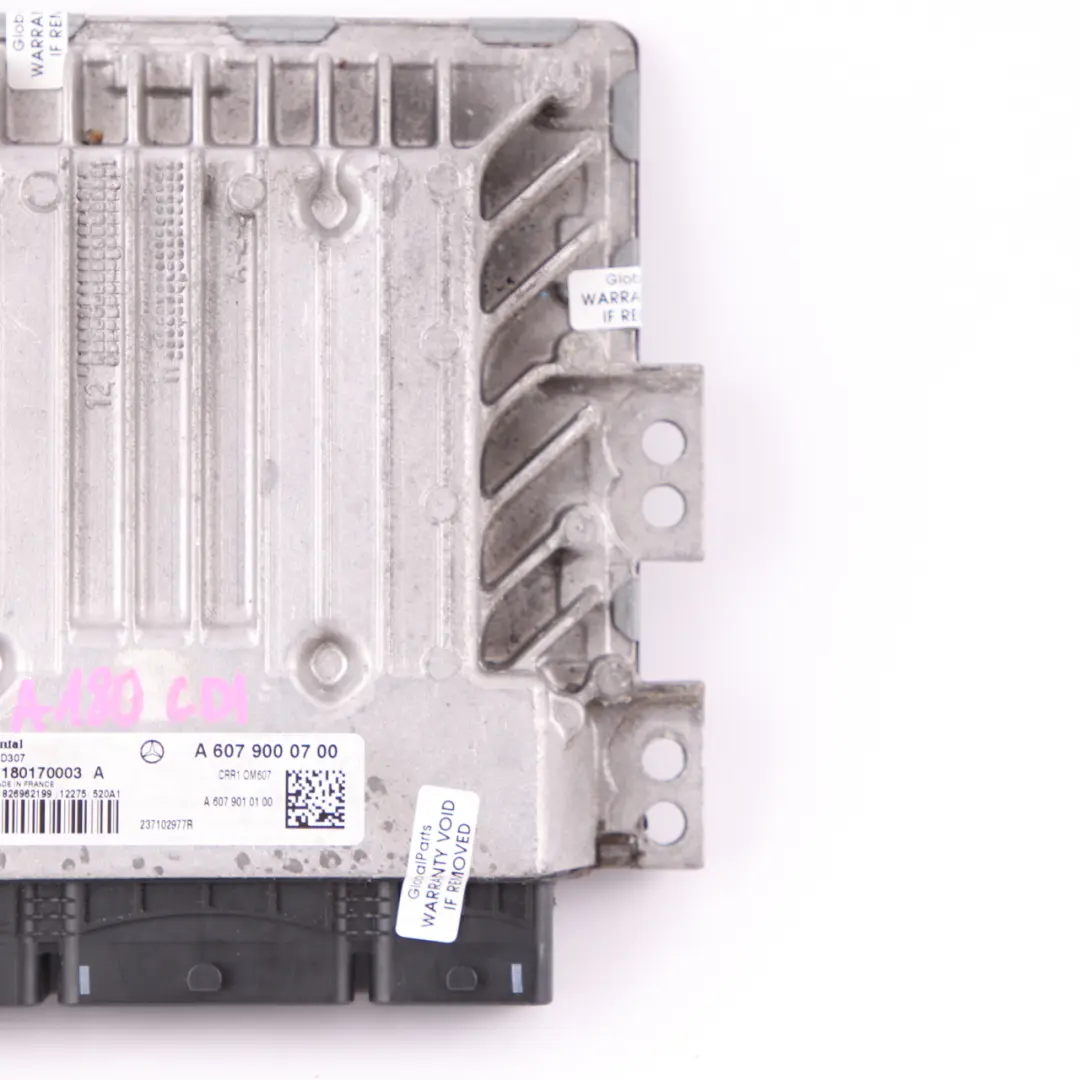 A180 CDI OM607.951 Engine Control Unit Module ECU to Mercedes W176 with Part number A6079000700 Mercedes W176 A180 CDI OM607.951 Engine Control Unit Module ECU - SKU A6079000700 - Part number A6079000700
