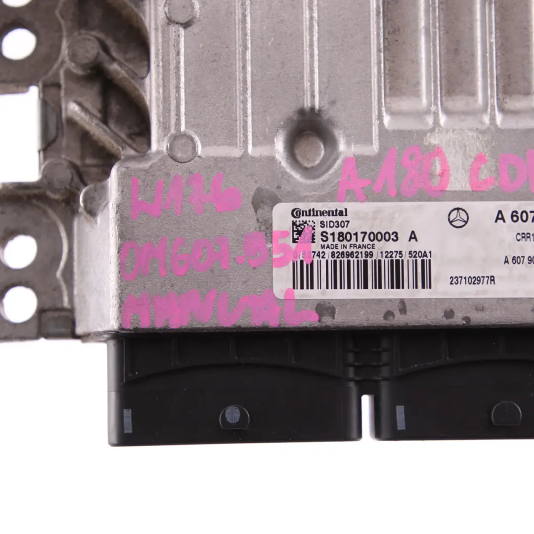 A180 CDI OM607.951 Engine Control Unit Module ECU to Mercedes W176 with Part number A6079000700 Mercedes W176 A180 CDI OM607.951 Engine Control Unit Module ECU - SKU A6079000700 - Part number A6079000700