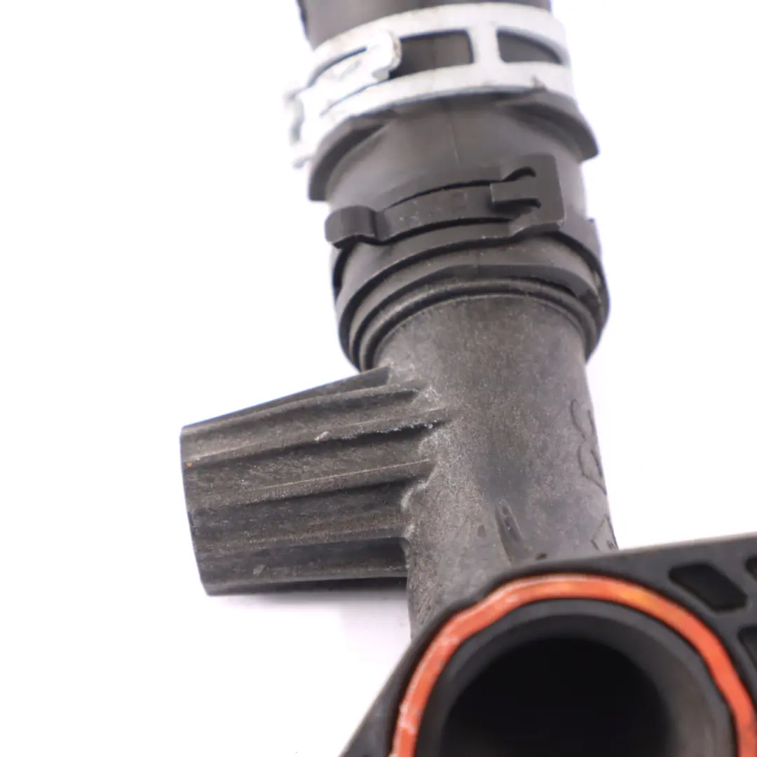 OM608 Tubo di raffreddamento EGR flessibile per Linea EGR Mercedes W177 con numero di parte A6081400500 Linea EGR Mercedes W177 OM608 Tubo di raffreddamento EGR flessibile - SKU A6081400500-1 - Numero di parte A6081400500