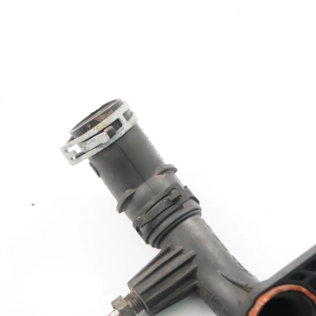 OM608 AGR Kühler Rohr Rohr Schlauchleitung für Mercedes W177 mit Teilenummer A6081400500 Mercedes W177 OM608 AGR Kühler Rohr Rohr Schlauchleitung - SKU A6081400500 - Teilenummer A6081400500