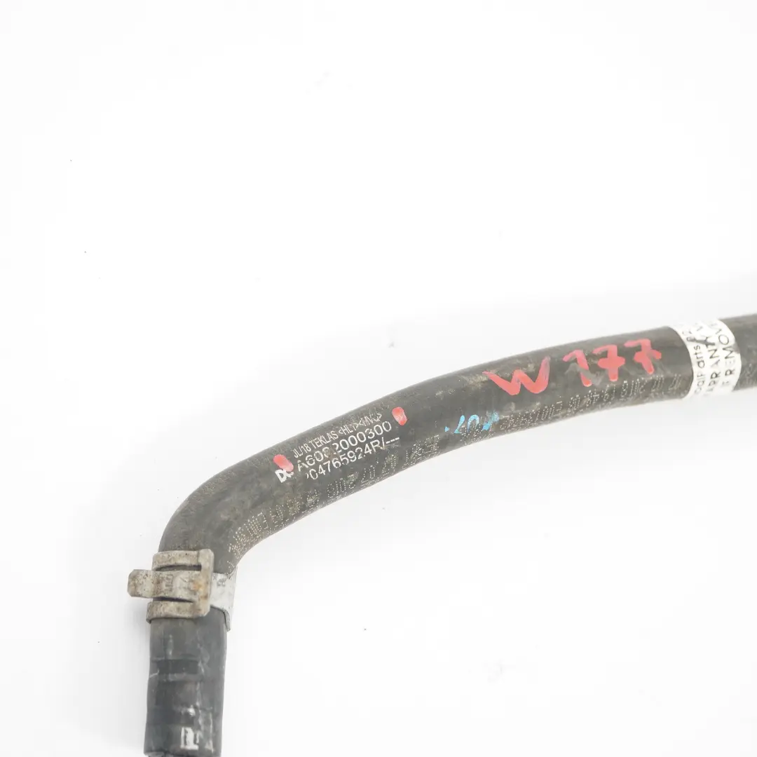 OM608 Diesel Tuyau Liquide Refroidissement Moteur Mercedes W177 - SKU A6082000300 - Numéro de pièce A6082000300