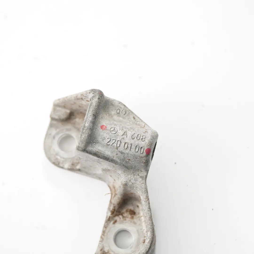 OM608 Supporto supporto motore per Mercedes W177 W247 con numero di parte A6082200100 Mercedes W177 W247 OM608 Supporto supporto motore - SKU A6082200100 - Numero di parte A6082200100