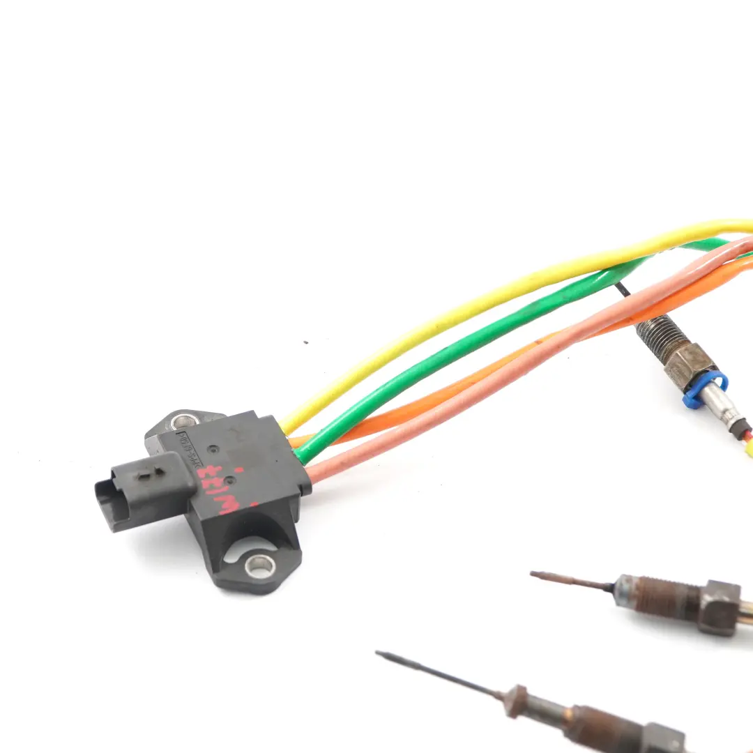 OM608 Sensor de temperatura de los gases de escape para Mercedes W177 con número de pieza A6089051400 Mercedes W177 OM608 Sensor de temperatura de los gases de escape - SKU A6089051400 - Número de pieza A6089051400