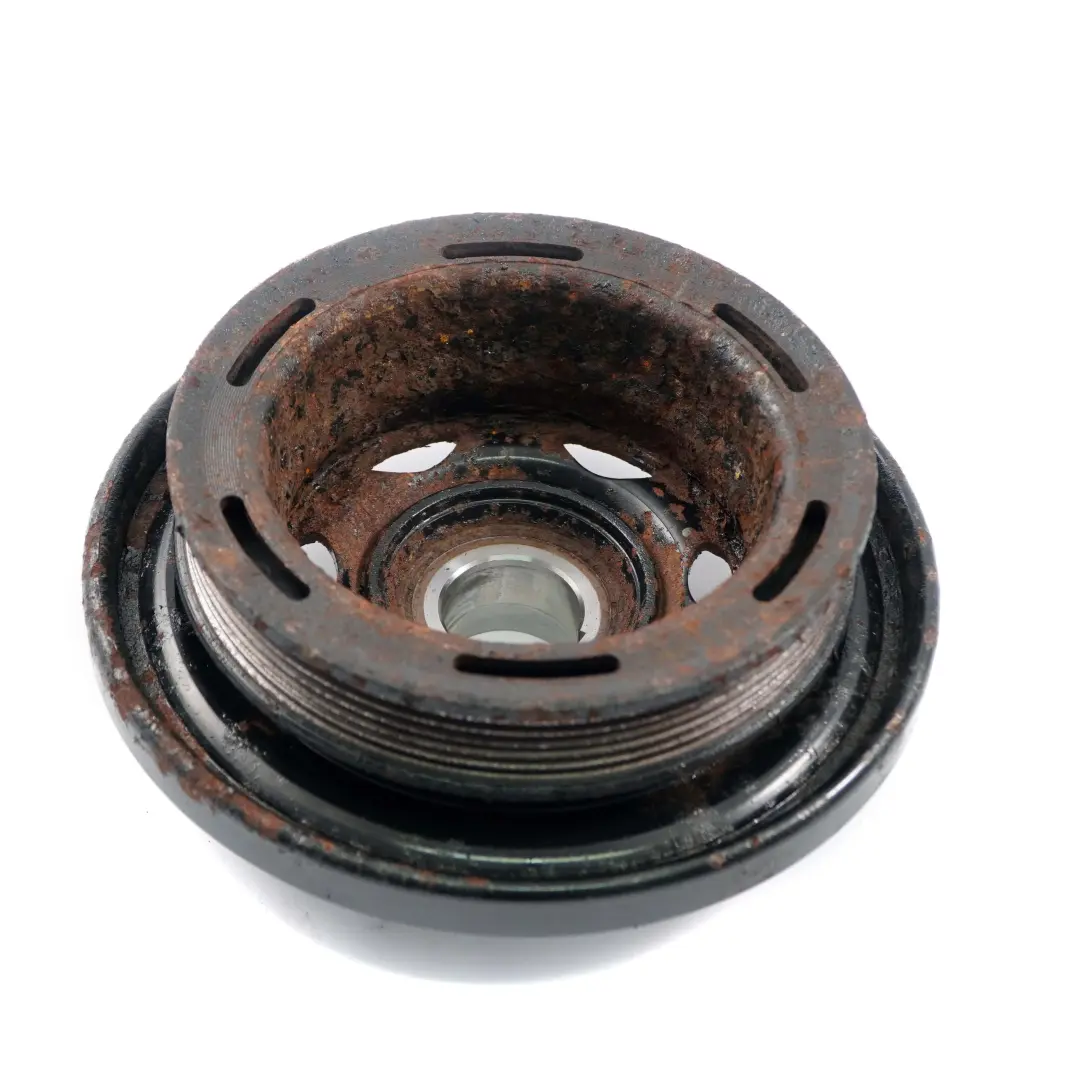 OM611 OM646 Dämpfer Schwingungsdämpfer für Mercedes W204 W211 Vito W639 mit Teilenummer A6110300503 Mercedes W204 W211 Vito W639 OM611 OM646 Dämpfer Schwingungsdämpfer - SKU A6110300503 - Teilenummer A6110300503