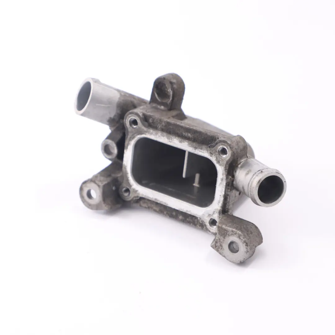 OM611 Couvercle boîtier refroidisseur carburant A6120700211 pour Mercedes W163 W203 à propos du numéro de pièce A6110700179 Mercedes W163 W203 OM611 Couvercle boîtier refroidisseur carburant A6120700211 - SKU A6110700179-2 - Numéro de pièce A6110700179