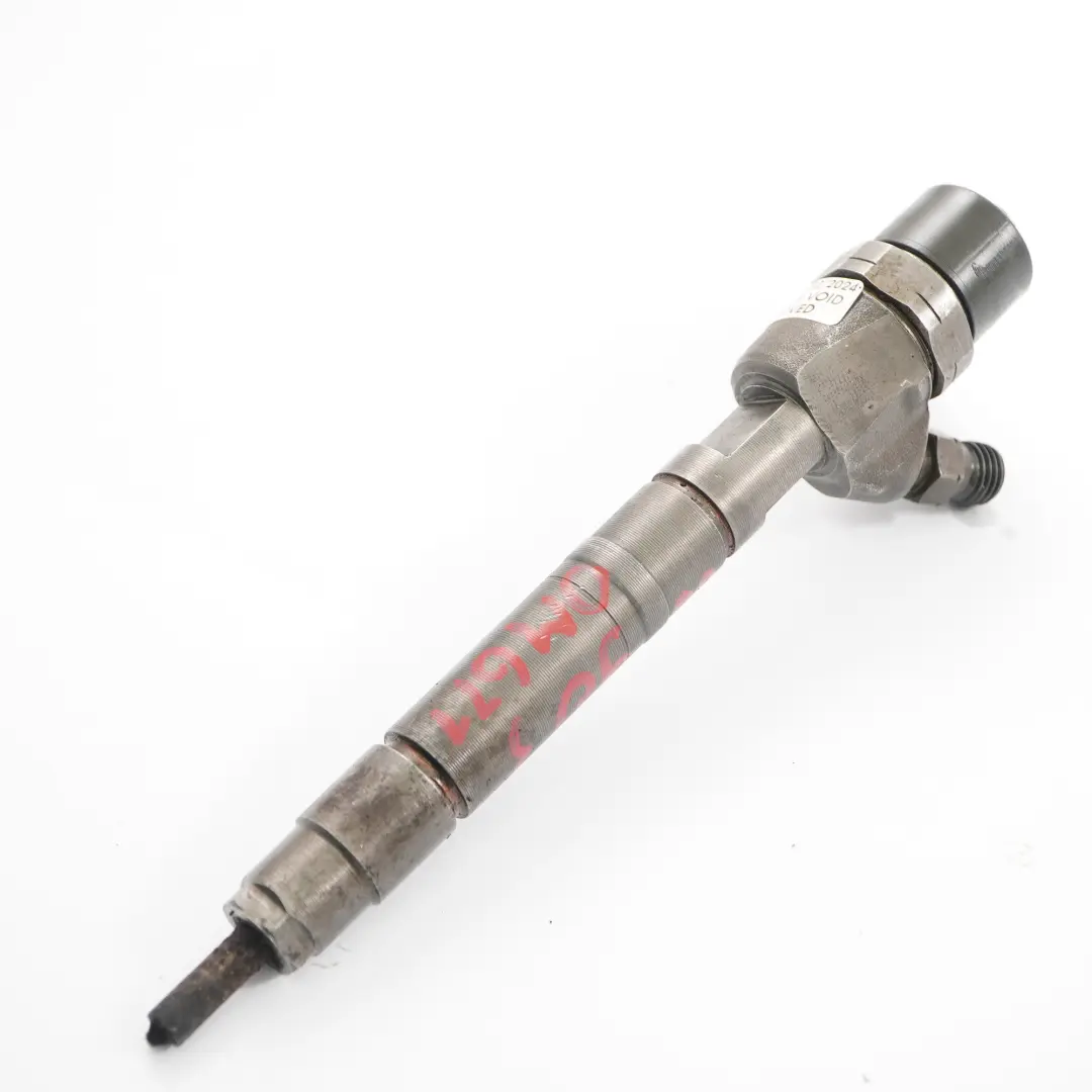 Injector Mercedes Sprinter W901 W903 OM611 Injection Nozzle to Fuel with Part number A6110701687 Fuel Injector Mercedes Sprinter W901 W903 OM611 Injection Nozzle - SKU A6110701687 - Part number A6110701687