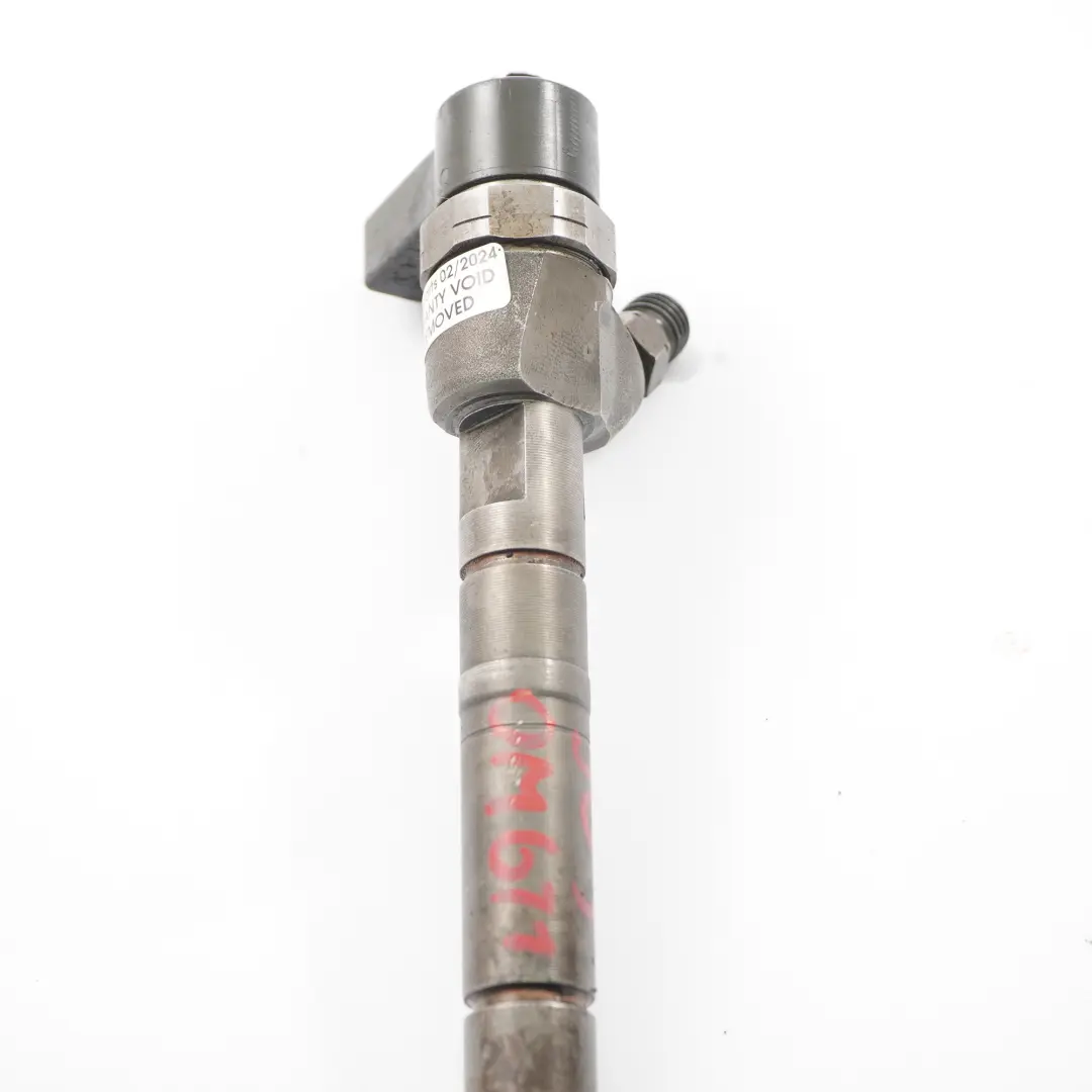 Injector Mercedes Sprinter W901 W903 OM611 Injection Nozzle to Fuel with Part number A6110701687 Fuel Injector Mercedes Sprinter W901 W903 OM611 Injection Nozzle - SKU A6110701687 - Part number A6110701687