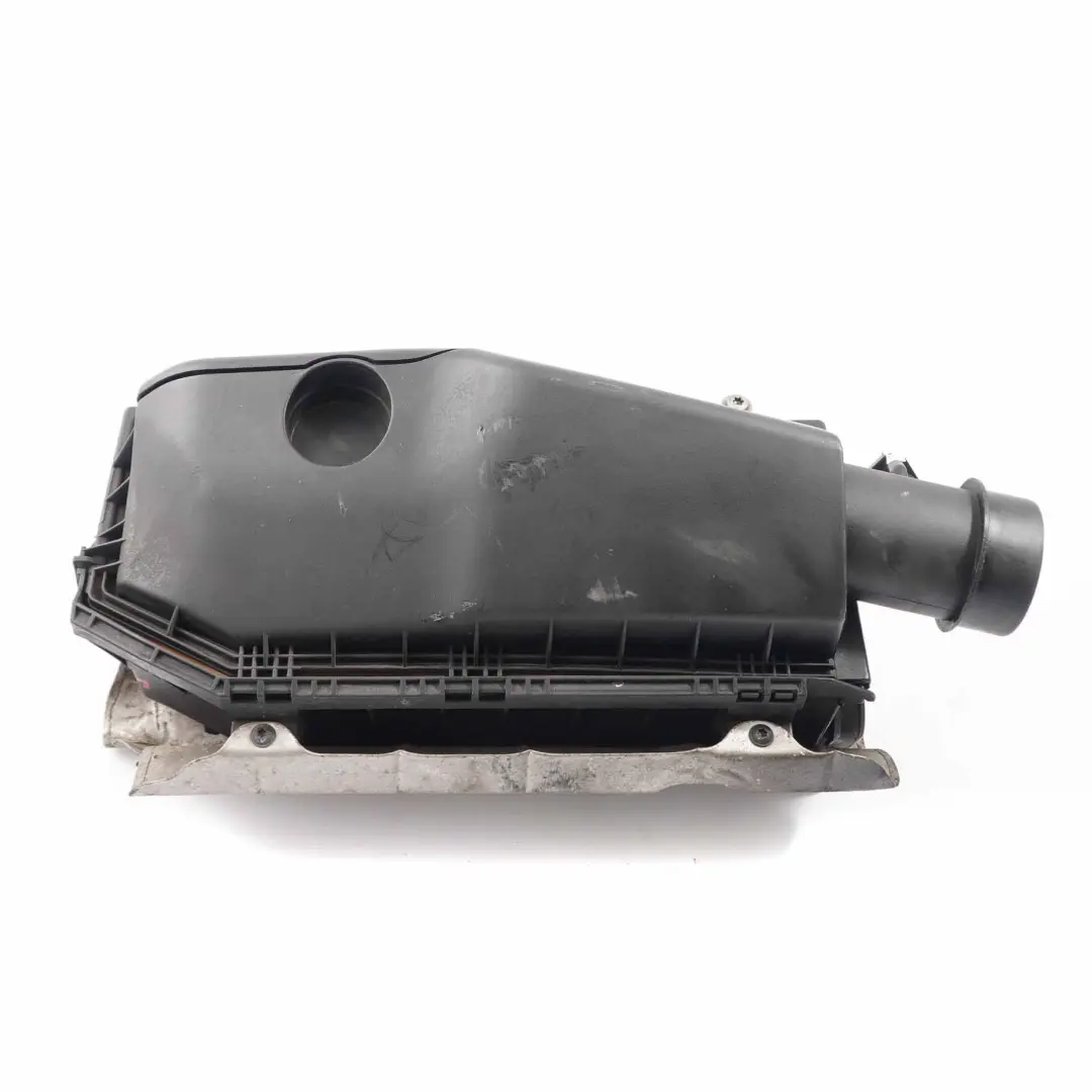 Filter Box Housing A6120900901 to Mercedes W203 W163 2.7 CDI Diesel Air with Part number A6110902301 Mercedes W203 W163 2.7 CDI Diesel Air Filter Box Housing A6120900901 - SKU A6110902301 - Part number A6110902301