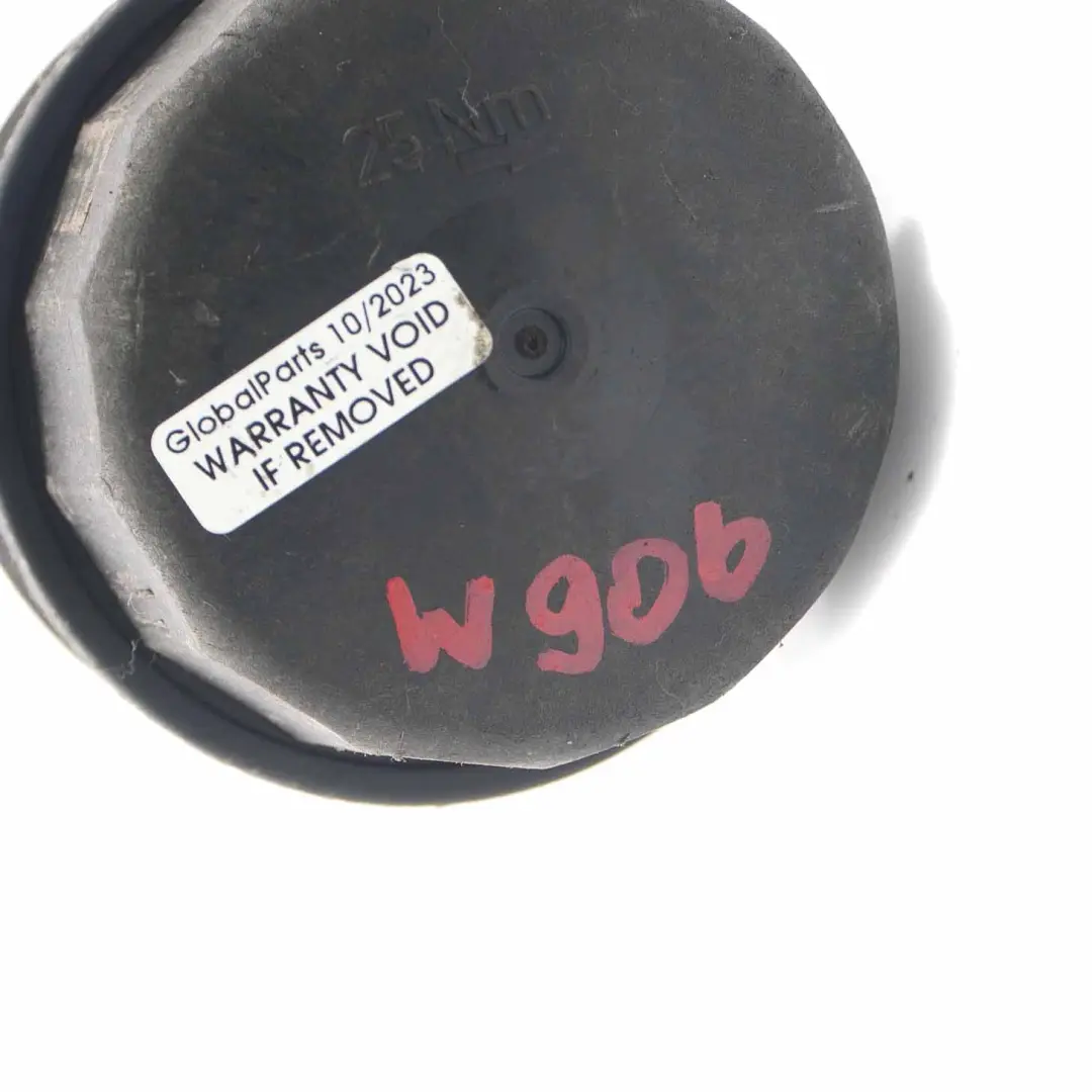 OM646 Couvercle de filtre à huile pour moteur diesel pour Mercedes W906 à propos du numéro de pièce A6111800210 Mercedes W906 OM646 Couvercle de filtre à huile pour moteur diesel - SKU A6111800210 - Numéro de pièce A6111800210