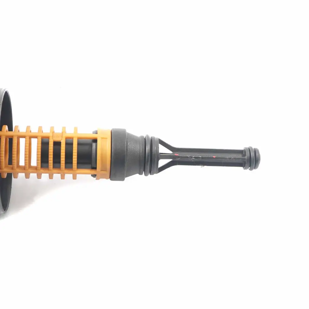 Mercedes W906 OM646 Couvercle de filtre à huile pour moteur diesel - SKU A6111800210 - Numéro de pièce A6111800210