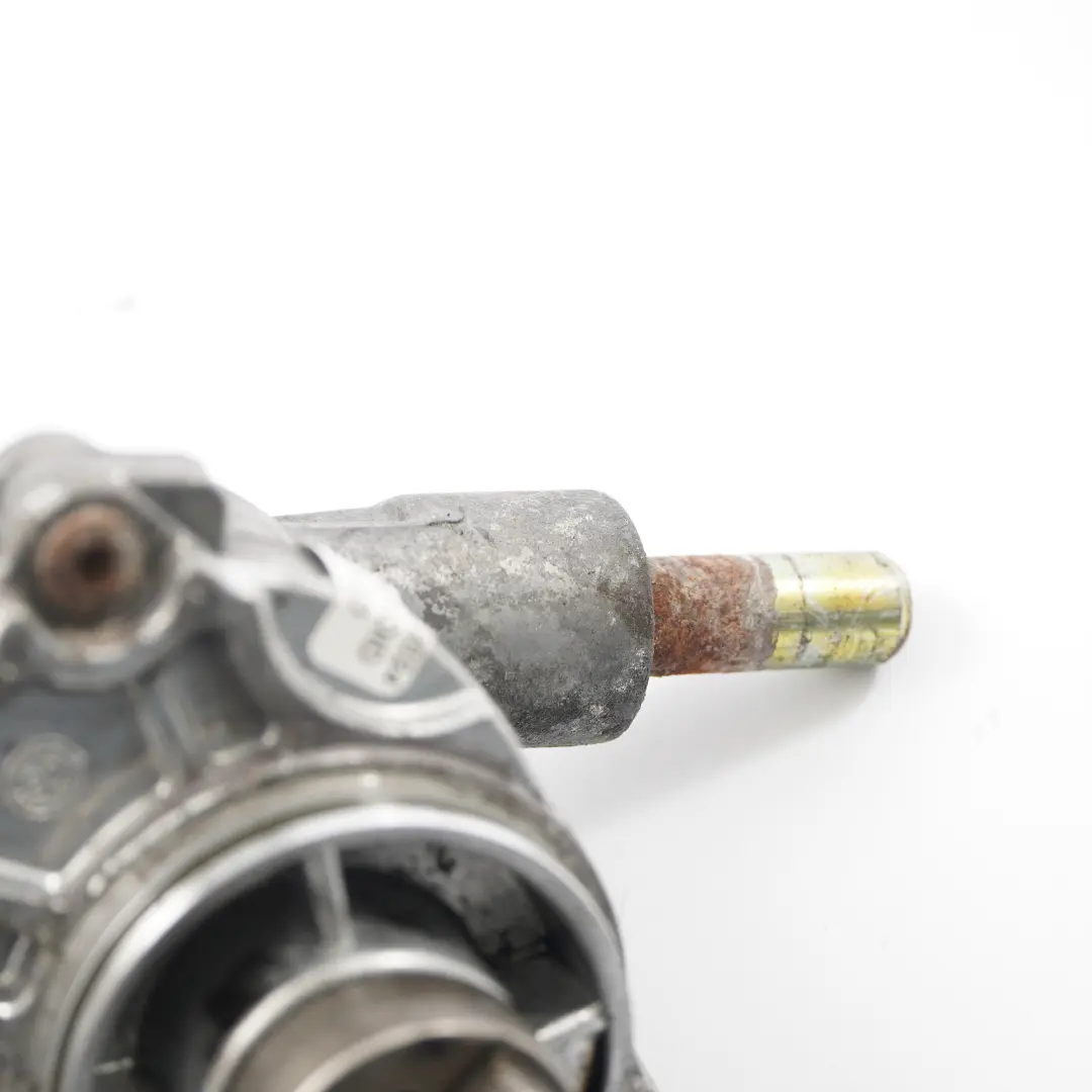 W901 W902 W903 W904 W905 OM611 Pompa Del Vuoto per Mercedes Sprinter con numero di parte A6112300265 Mercedes Sprinter W901 W902 W903 W904 W905 OM611 Pompa Del Vuoto - SKU A6112300265 - Numero di parte A6112300265