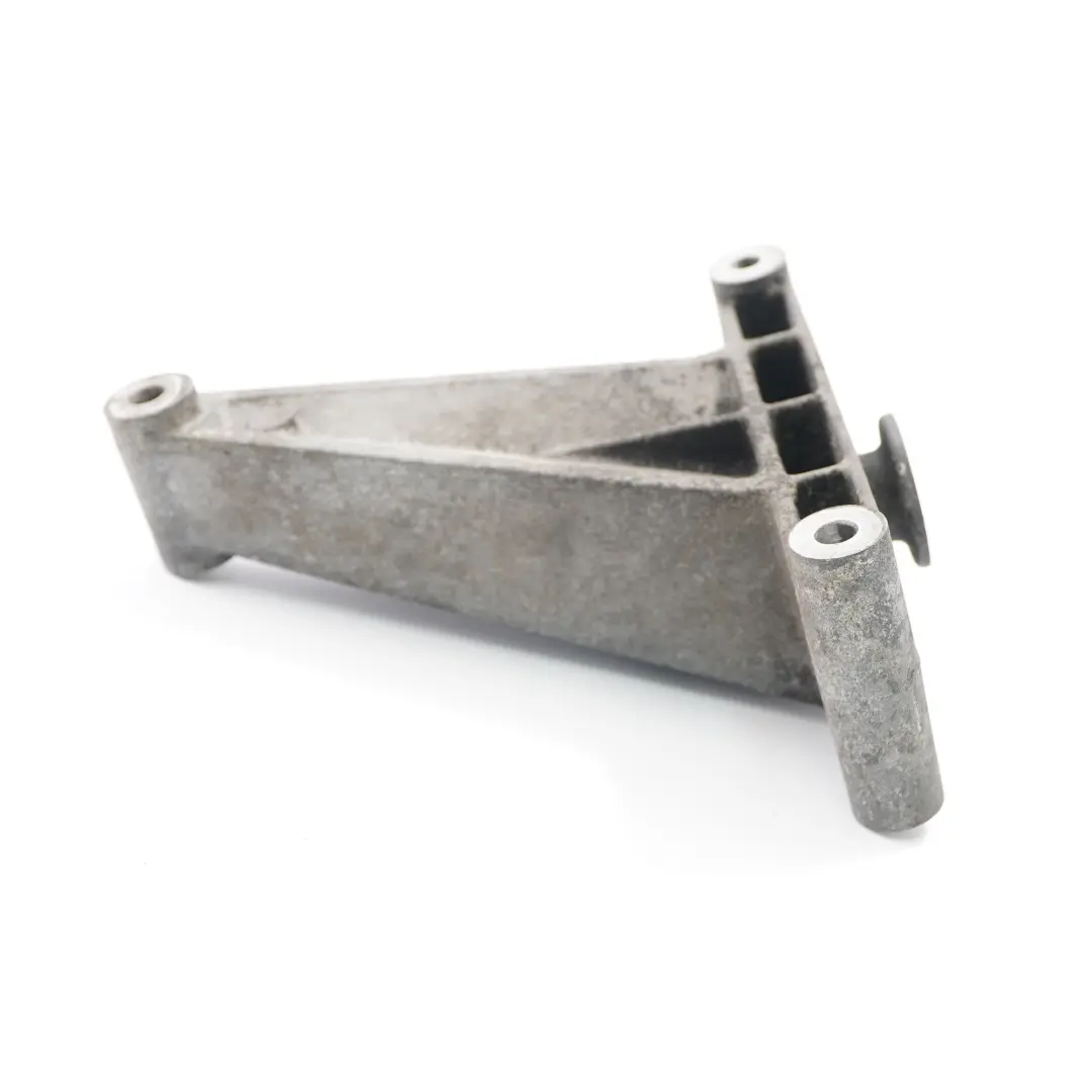 OM651 Soporte montaje tensor correa alternador Diesel para Mercedes W906 con número de pieza A6112341039 Mercedes W906 OM651 Soporte montaje tensor correa alternador Diesel - SKU A6112341039-1 - Número de pieza A6112341039