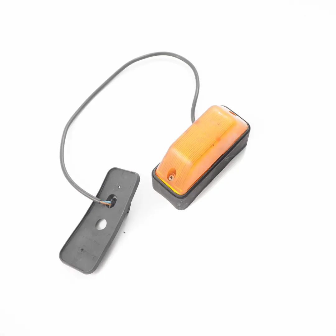 W903 Kotflügel Blinker Lampe Seite Panel Signal für Mercedes Sprinter mit Teilenummer A6118260085 Mercedes Sprinter W903 Kotflügel Blinker Lampe Seite Panel Signal - SKU A6118260085 - Teilenummer A6118260085