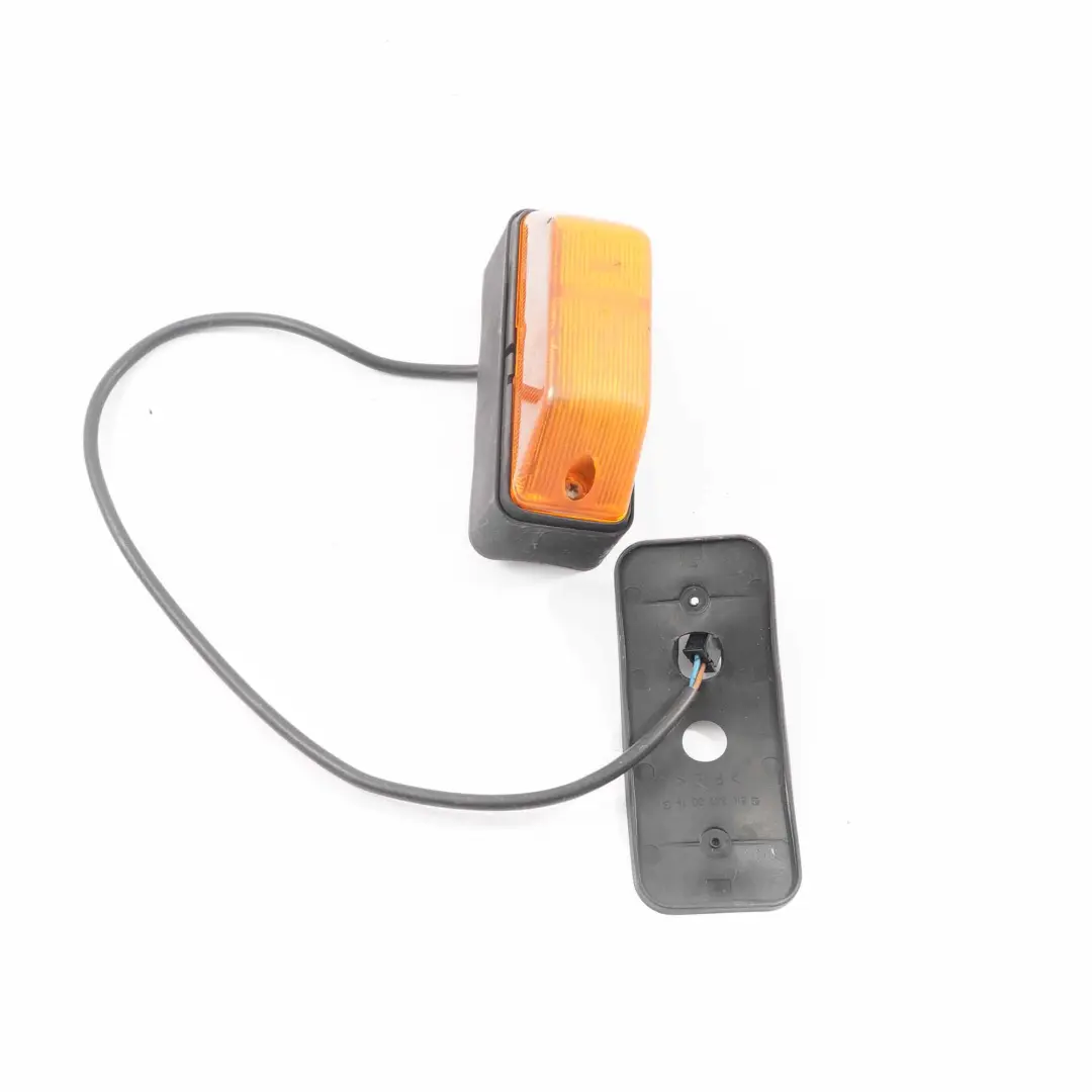 Mercedes Sprinter W903 Aile Lampe clignotante Panneau latéral Signal - SKU A6118260085 - Numéro de pièce A6118260085