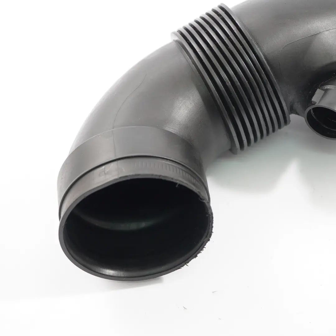 Tubo admisión aire Mercedes W203 OM612 Filtro aire Línea manguera para con número de pieza A6120940008 Tubo admisión aire Mercedes W203 OM612 Filtro aire Línea manguera - SKU A6120940008 - Número de pieza A6120940008