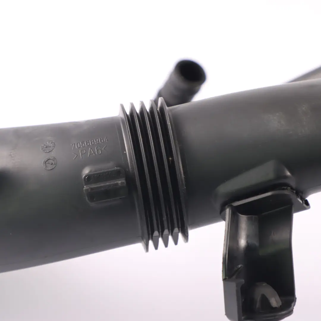 OM626 Diesel Air Intake Pipe Charge Line Hose to Mercedes W205 with Part number A6260900137 Mercedes W205 OM626 Diesel Air Intake Pipe Charge Line Hose - SKU A6260900137 - Part number A6260900137