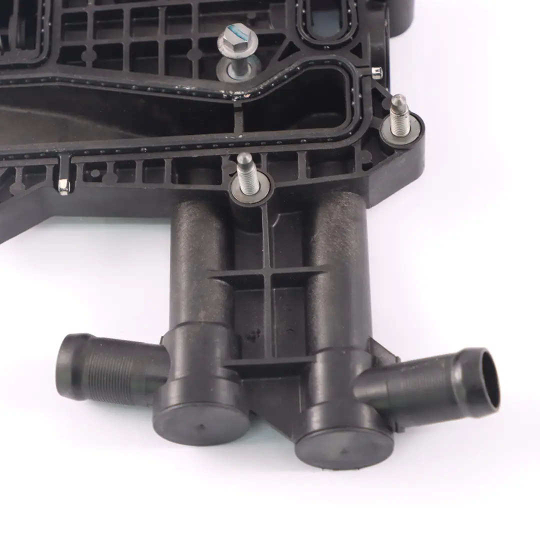  Base enfriador aceite Mercedes W205 Diesel OM626 Carcasa filtro enfriador aceite - SKU A6261800011 - Número de pieza A6261800011