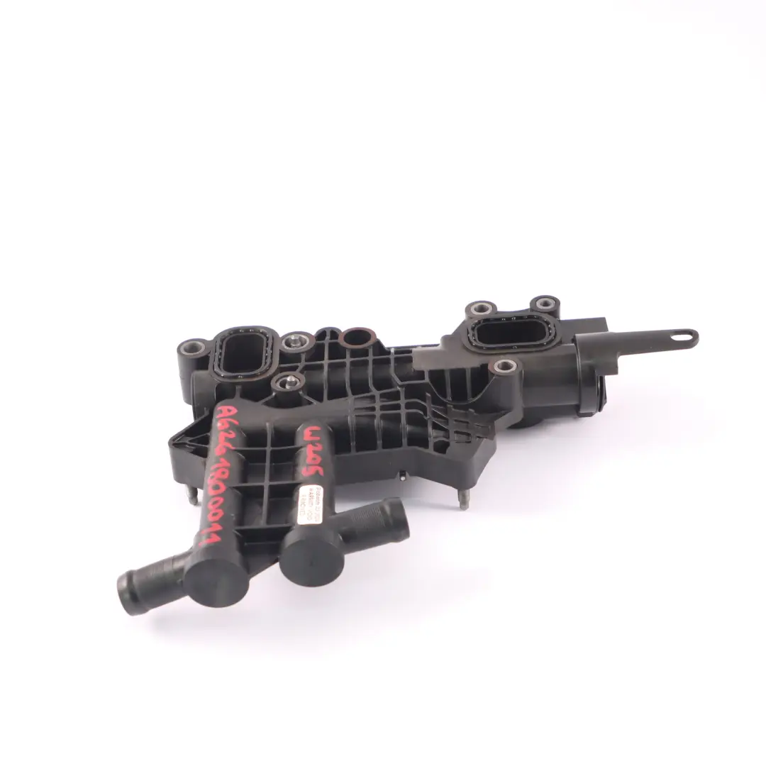 OM626 Podstawa Chłodnicy Oleju Obudowy Filtra do Mercedes W205 Diesel o numerze A6261800011 Mercedes W205 Diesel OM626 Podstawa Chłodnicy Oleju Obudowy Filtra - SKU A6261800011 - Numer Części A6261800011