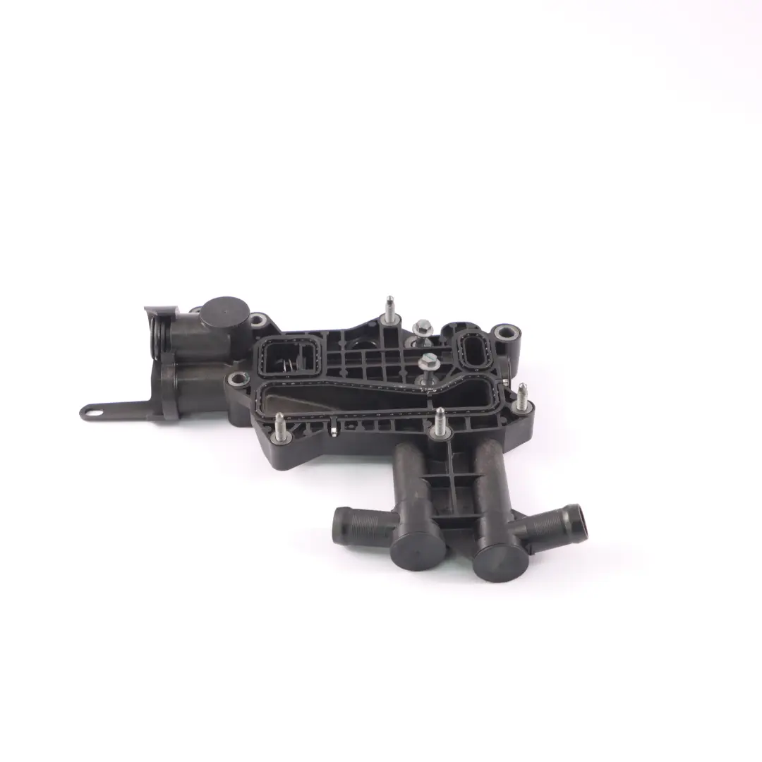 Refroidisseur d'huile Base Mercedes W205 OM626 d'huile Boîtier filtre pour à propos du numéro de pièce A6261800011 Refroidisseur d'huile Base Mercedes W205 OM626 d'huile Boîtier filtre - SKU A6261800011 - Numéro de pièce A6261800011