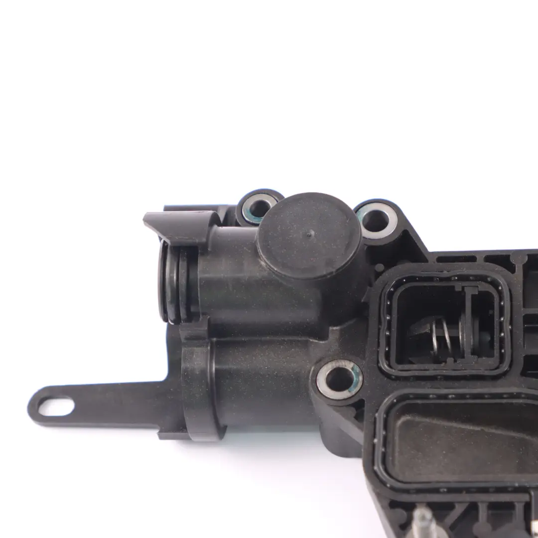 Base enfriador aceite Mercedes W205 Diesel OM626 Carcasa filtro enfriador aceite para con número de pieza A6261800011 Base enfriador aceite Mercedes W205 Diesel OM626 Carcasa filtro enfriador aceite - SKU A6261800011 - Número de pieza A6261800011